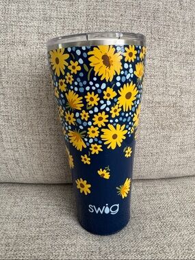 Swig floral tumbler